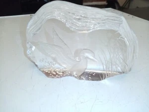 VINTAGE HEAVY CRYSTAL GLASS SWAN DECORATIVE DISPLAY PIECE - Picture 1 of 16