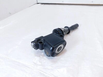 Cilindro maestro de freno trasero negro Harley Davidson Sportster 883 y 1200 con tapa Foto 1 de 4