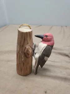 Mid-west Woodpecker Figurine - Picture 1 of 10