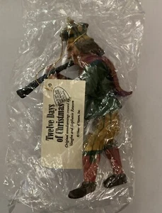 Rare House of Hatten 12 Days Christmas Pipers Piping Ornament Rawson 1997 NEW  - Bild 1 von 4