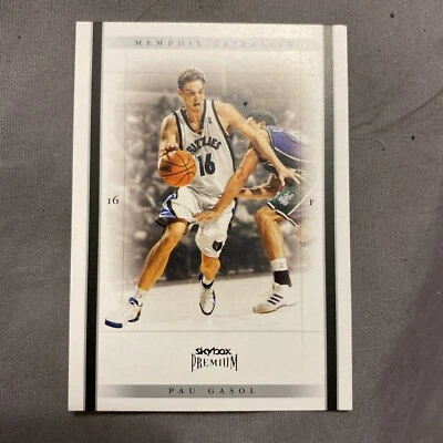 Pau Gasol  2005 Fleer Sports Card - Imagem 1 de 2