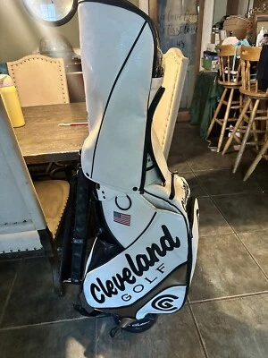 Sung Kim  Cleveland Golf Staff Bag - Image 1 of 4