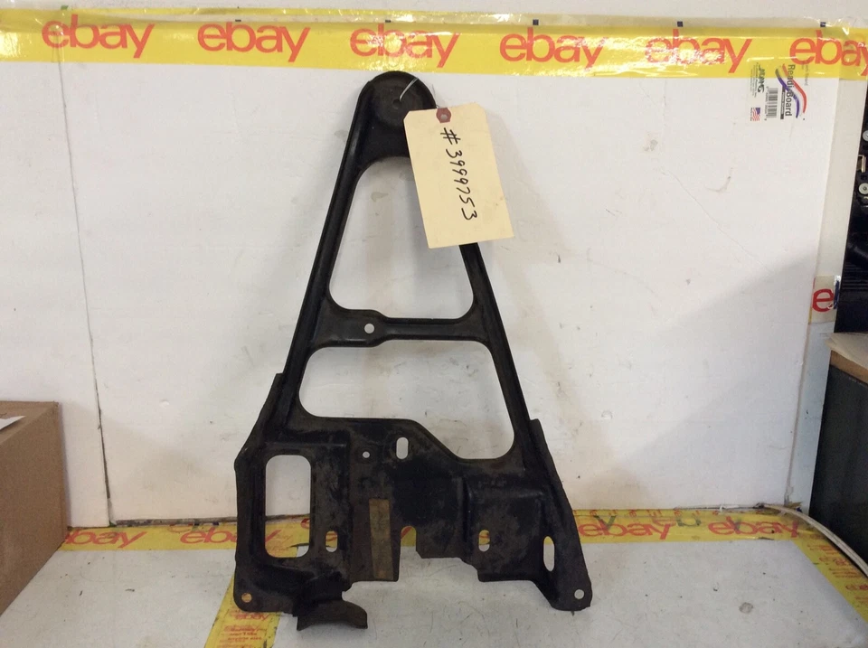 Nuevo de Lote Antiguo GM 3999753 Chevy 73 74 75 Chevelle Bloqueo de Capó Captura 1973 1974 1975 Fabricante Original Foto 1 de 2