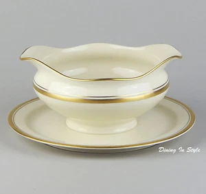 Gravy Boat w/Tray, SUPERB Condition! Syracuse, Monticello, Old Ivory, USA - Picture 1 of 4