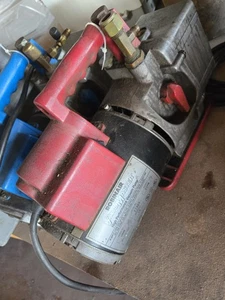 Bomba de vacío Robinair 15600 alto rendimiento 6 CFM 1/2 HP - Imagen 1 de 5
