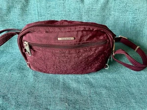Travelon Quilted Crossbody Wine purple with floral embroidery -Anti Theft - Picture 1 of 6
