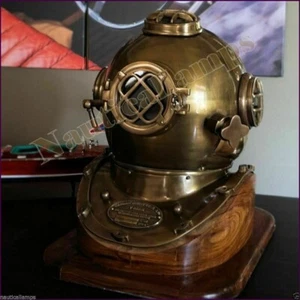 Casco de buceo profundo antiguo de 18" de latón azul marino de EE. UU. Mark V con base de madera - Imagen 1 de 3