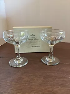 Vintage 2er Set Hochzeit Braut und Bräutigam Champagner Toast Coupes Gläser Punze - Bild 1 von 12