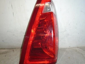 Luz trasera lateral derecha para pasajero Cadillac Escalade 2002-2006 bonita - Imagen 1 de 2
