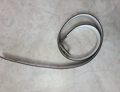 Ремень для гольфа Nike натуральная кожа черно-белый M (32 дюйма - 36 дюймов) - Изображение 1 из 4