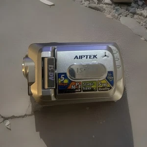 Aiptek IS-DV MPEG 4 Digital Camcorder Camera MP3 Player w/ Video Stabilization - Picture 1 of 10