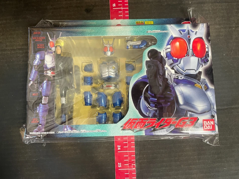 Super Alloy GD-31 Montado Transformación Kamen Rider G3 Bandai's Agito series Foto 1 de 4