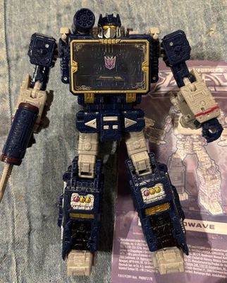Transformers Soundwave Completo Legacy Voyager Class Foto 1 de 3