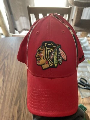 REEBOK CHICAGO BLACKHAWKS FITTED HAT - Image 1 of 4