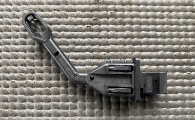 Sensor de temperatura Mercedes-Benz - #A 220 830 07 72 - Se adapta a MBZ C230 y otros Foto 1 de 4