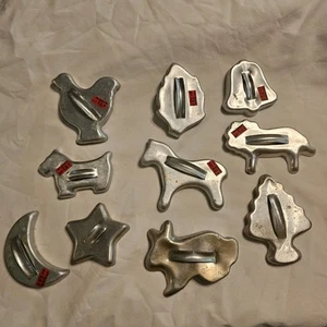 Vintage Lot of 10 Aluminum Cookie Cutters Various Seasons And Farm Animals - Bild 1 von 8