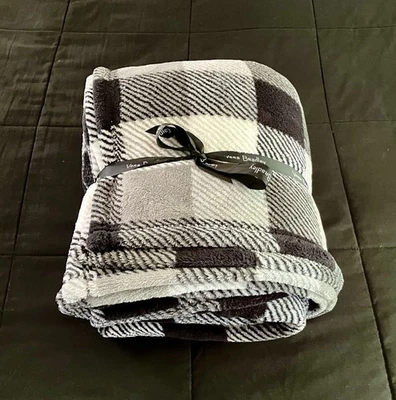Vera Bradley Throw Blanket Black White Pattern - Image 1 of 2