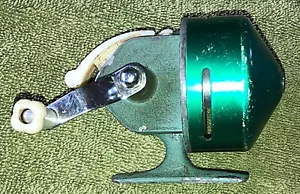 Vintage Ozark H.1 Spincast Rolle ~funktionstüchtig~ - Bild 1 von 4