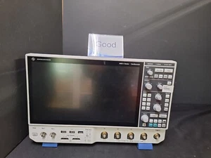 R&S MXO44 : 1.5GHz Oscilloscope, B2415 (0091) - Picture 1 of 8