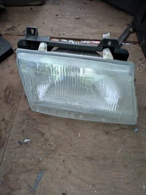 FARO PASAJERO SAAB 9000 91-93 5 PUERTAS 88-94 CD (SOLO DEBE SER -) Foto 1 de 2