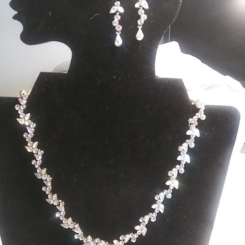 Givenchy Demi Parure Collana Orecchini Set Aurora Boreale Matrimonio Sposa...