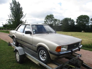 ford cortina mk5 french version taunus 2.0GLS V6 engine - Picture 1 of 12