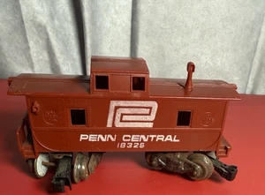 MARX Toys Trains Red Caboose 18326 Penn Central O-Guage Plastic - Picture 1 of 3