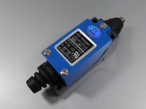 Endschalter Grenztaster Positionstaster max. 250V 5A (Öffner / Schließer) #a934 - Bild 1 von 3