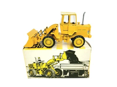 Caterpillar Cat 920 Wheel Loader - Conrad Gescha 1:50 Scale Diecast Model #2880 - Image 1 of 4