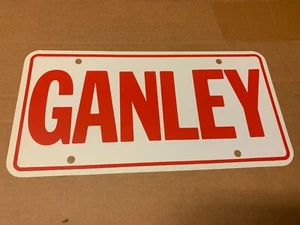 Placa de matrícula de refuerzo de concesionario de automóviles Ganley Nissan Medina Ohio - Imagen 1 de 2