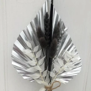 Grande lancia di palma in argento, CAKE TOPPER, fiori grigio scuro bianco e nero - Foto 1 di 5