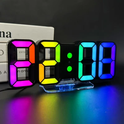 SEUTGJIE 3D LED Digitalwecker, Tischuhr/Wanduhr Digital Uhr 14 RGB Farbwechsel 12/24 Stun