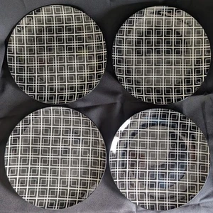 Dover & York Set Of 4 Black & White Geometric Dinner Plates 10.5 Inch - Picture 1 of 4