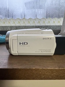 SONY HDR-CX675 Handycam Camcorder Color White Working Confirmed - Picture 1 of 24