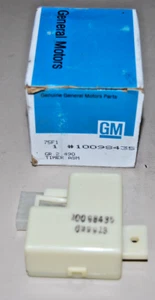 NOS GM 1984-1989 Corvette Dome Light Factory OE White Timer GM 10098435 - Picture 1 of 5