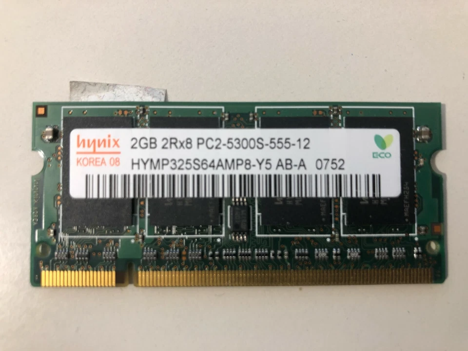 Ram sodimm 2gb ddr2 667mhz 5300S Hynix M470T5663RZ3-CE6 per notebook - Immagine 1 di 1