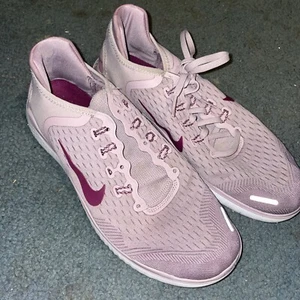 Nike Women’s Free RN Plum Chalk 2018 Size 12 Running Shoes Training (no Laces) - Picture 1 of 6