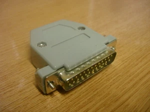25 WAY D PLUG ATTACHED TO 25 WAY HOOD ALL IN ONE - Picture 1 of 3