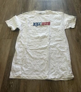 NEU XYZ 90’S SURF SKATEBOARD MX BMX SNOW GOLF SUP SHIRT LARGE LONGBOARD STICKER - Bild 1 von 3