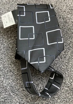 Mens BNWT Burton Black Geometric Patterned Vintage Tie 3.75" Wide 55" Long - Image 1 of 4