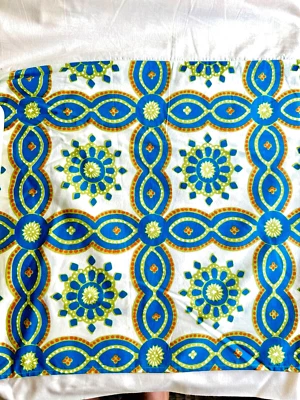 Falda cama doble algodón peso medio Anthropologie--hermosa. Nunca usado.  Foto 1 de 2