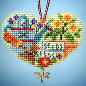 Love Gardening Beaded Charmed Ornaments Kit Mill Hill 2013 I Love - Picture 1 of 3