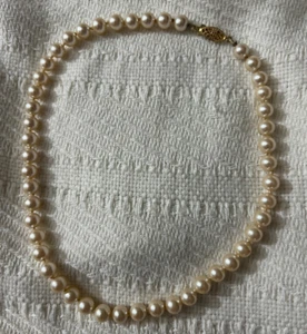 Vtg G Silver Gold Tone Metal Faux Pearl Necklace 16 1/2 Inches Long 7.9mm Pearls - Picture 1 of 9