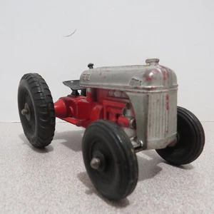 Tootsie Toys Ford 8N Tractor Made USA 1955 1/32 FD-075-X - Picture 1 of 6