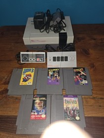Vintage Nintendo NES System NES FOUR SCORE 1 CONTROL 5 GAME BUNDLE