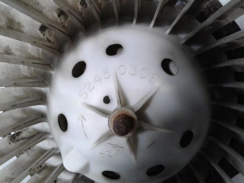 Motor soplador sin CA compatible con camioneta Chevrolet 1500 92-94 644821 Foto 1 de 4