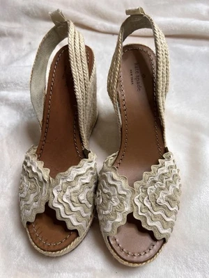 Kate Spade New York 高跟鞋女式 8.5 码帆布鞋棕色皮革表带楔形鞋 — 第 1/4 张图片