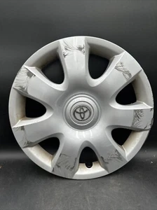 2002-2004 Toyota Camry Hubcap 15 Inch OEM Wheel Cover 42621 AA080, 61115 - Picture 1 of 11