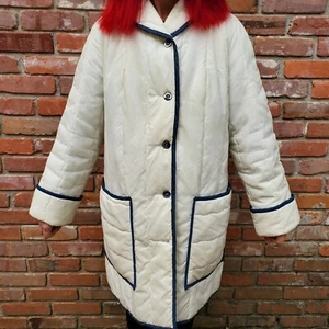 Abrigo acolchado blanco largo completo para mujer White Bear of St Paul usado en excelente estado de colección pequeño - Imagen 1 de 3