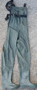 Men’s Chest Waders Waterproof Fishing Waders Green Rubber Nylon size 11 boots - Picture 1 of 12